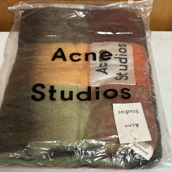 Acne Studios Scarf - Picture 4 of 4